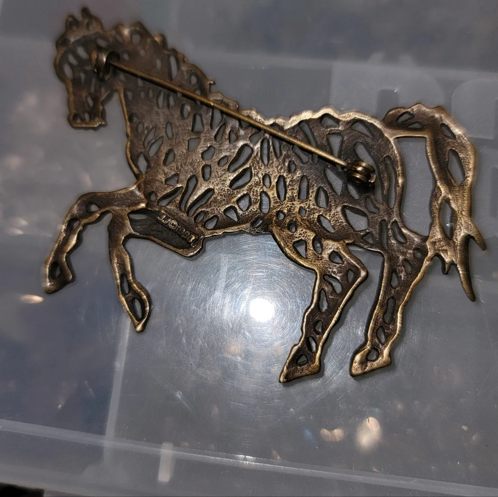 Vtg 1988 Bronze Horse Brooch - Picture 3 of 4